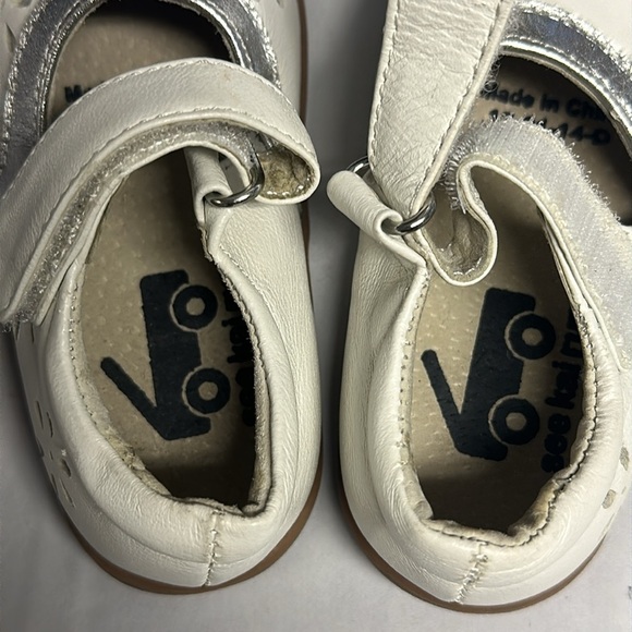 See Kai Run - White and Silver Dress Shoes with Mary Jane Style - Picture 6 of 6